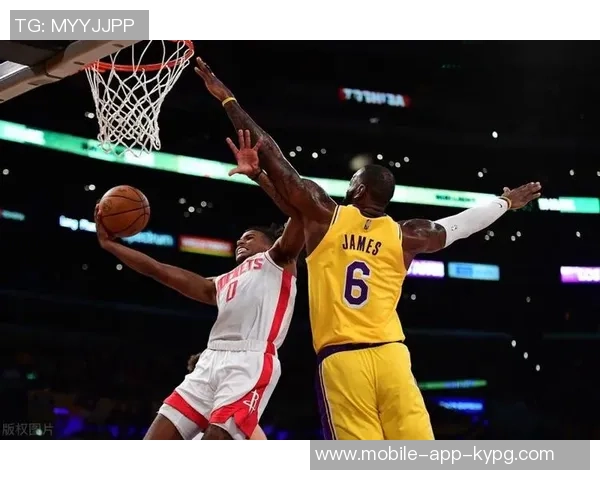 泰勒回忆欧联决赛遭围堵经历称并无重大误判影响比赛结果