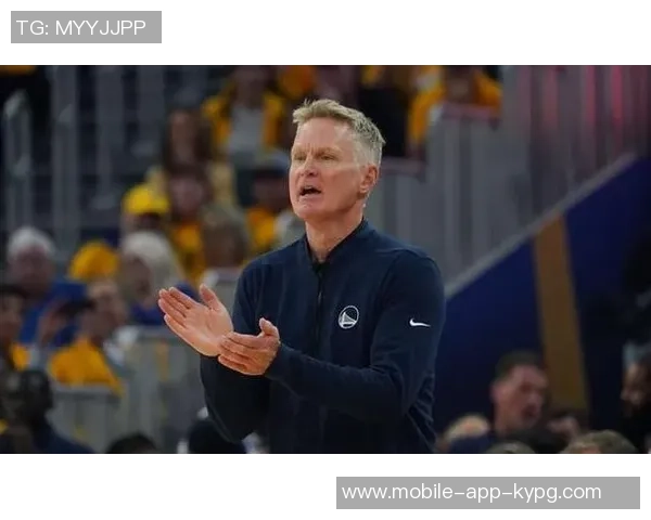 科尔与老将沟通休息时间调配强调合理安排以保护球员健康